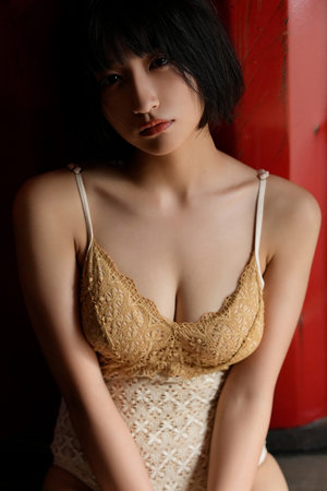 鹰眼电影完整视频高清